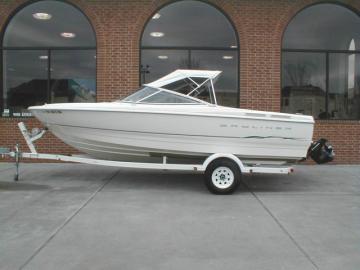 Bayliner 2150 